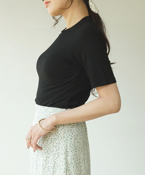 IAMUSE（アイアミューズ）の「【長め袖が二の腕を華奢見せ】テレコリブクルーネック半袖Tシャツ S0440【IAMUSE】（Tシャツ/カットソー・レディース・ブラック/アイボリー/モカ/グリーン系その他/モスグリーン/グレイッシュベージュ・FREE）」の11枚目の写真