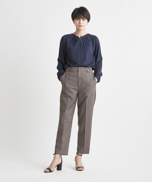 INED CLARO（イネドクラロ）の「【洗えるセットアップ】メレンゲシャーク センタープレスパンツ（スーツパンツ・レディース・ブラウン/ネイビー・7号/9号/11号）」の3枚目の写真