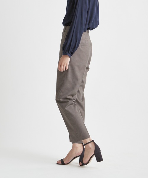 INED CLARO（イネドクラロ）の「【洗えるセットアップ】メレンゲシャーク センタープレスパンツ（スーツパンツ・レディース・ブラウン/ネイビー・7号/9号/11号）」の5枚目の写真