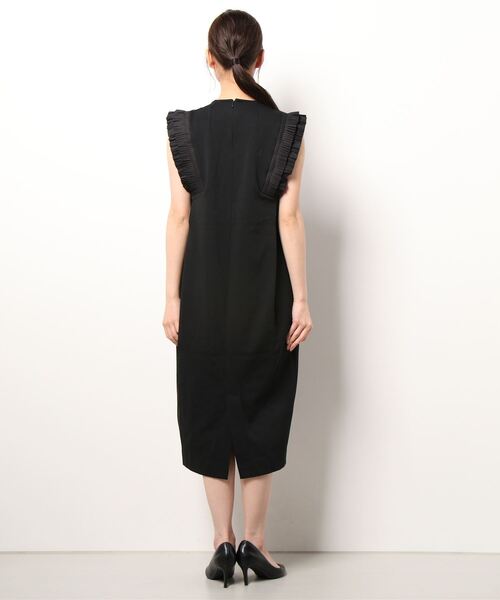 【新品タグ付】マリリンムーン ハーフスリーブタックフリルコクーンドレス 新品タグ付】マリリンムーン ハーフスリーブタックフリル