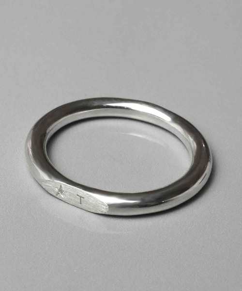 刻印入り アクセサリー E M イーエム のファッション ダイヤプレートペアリング Cop Ar44 を