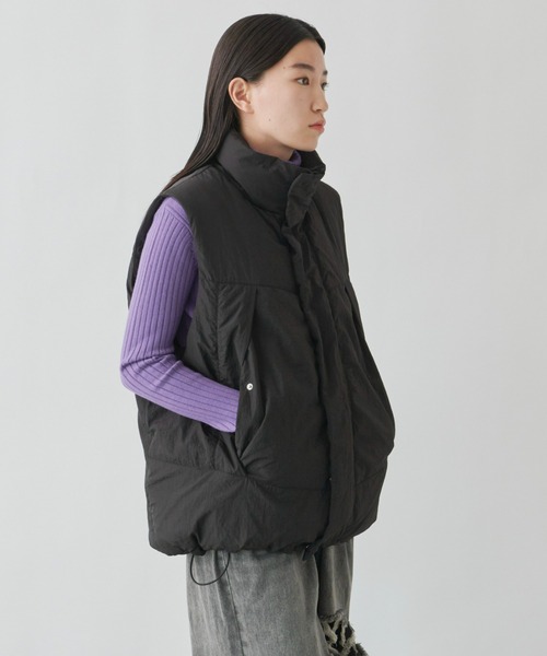 Auntie Rosa Holiday（アンティローザホリデー）の「中綿スタンドベスト（ダウンベスト・レディース・ブラック/ベージュ・FREE）」の9枚目の写真