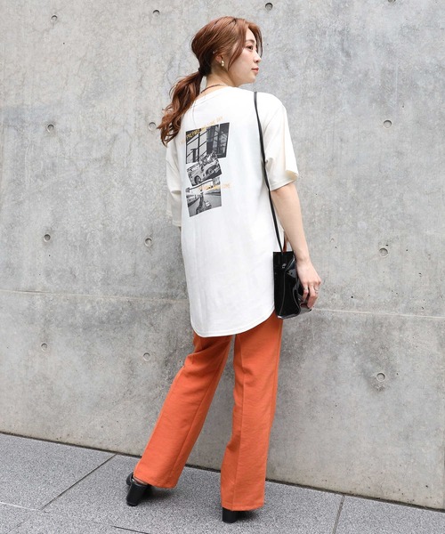 HONEYSUCKLE ROSE（ハニーサックルローズ）の「【HONEYSUCKLE ROSE】バックフォトＴシャツ（Tシャツ/カットソー・レディース・オフホワイト/オレンジ/ホワイト・M/L）」の7枚目の写真