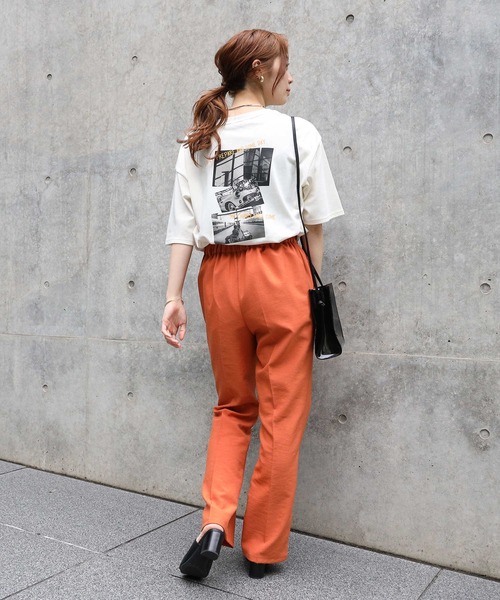 HONEYSUCKLE ROSE（ハニーサックルローズ）の「【HONEYSUCKLE ROSE】バックフォトＴシャツ（Tシャツ/カットソー・レディース・オフホワイト/オレンジ/ホワイト・M/L）」の10枚目の写真