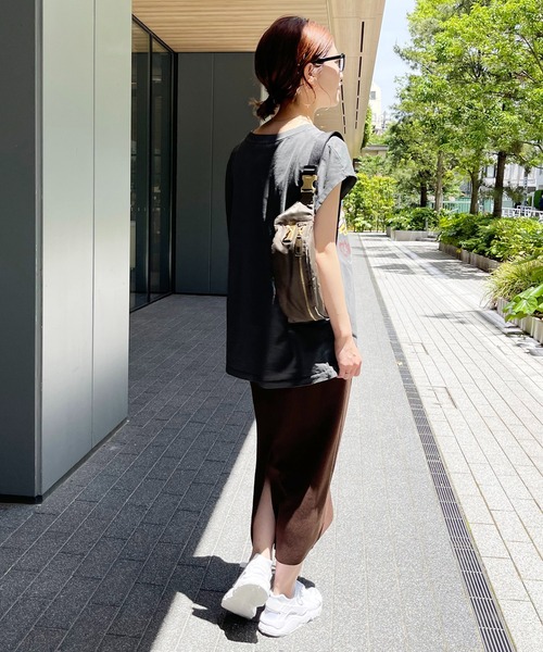 Spick & Span（スピックアンドスパン）の「針抜きダンボールタイトスカート / ミディ（スカート・レディース・ブラウン/ブラック・36/38）」の5枚目の写真