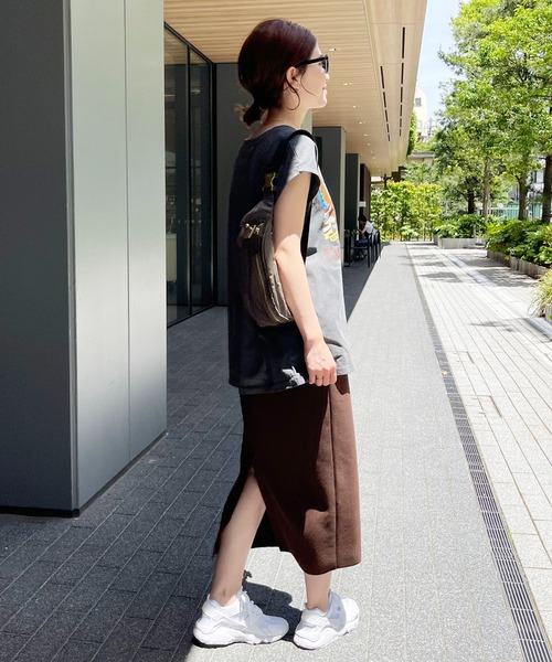 Spick & Span（スピックアンドスパン）の「針抜きダンボールタイトスカート / ミディ（スカート・レディース・ブラウン/ブラック・36/38）」の6枚目の写真