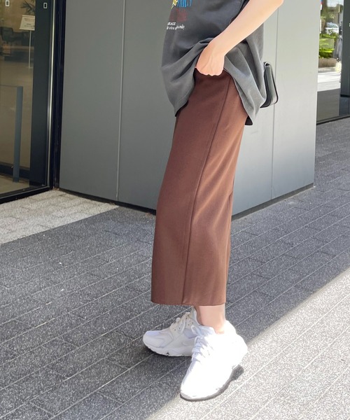 Spick & Span（スピックアンドスパン）の「針抜きダンボールタイトスカート / ミディ（スカート・レディース・ブラウン/ブラック・36/38）」の8枚目の写真