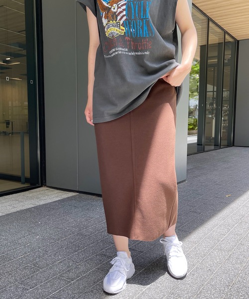 Spick & Span（スピックアンドスパン）の「針抜きダンボールタイトスカート / ミディ（スカート・レディース・ブラウン/ブラック・36/38）」の15枚目の写真