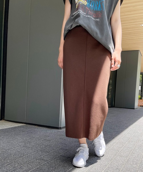 Spick & Span（スピックアンドスパン）の「針抜きダンボールタイトスカート / ミディ（スカート・レディース・ブラウン/ブラック・36/38）」の18枚目の写真