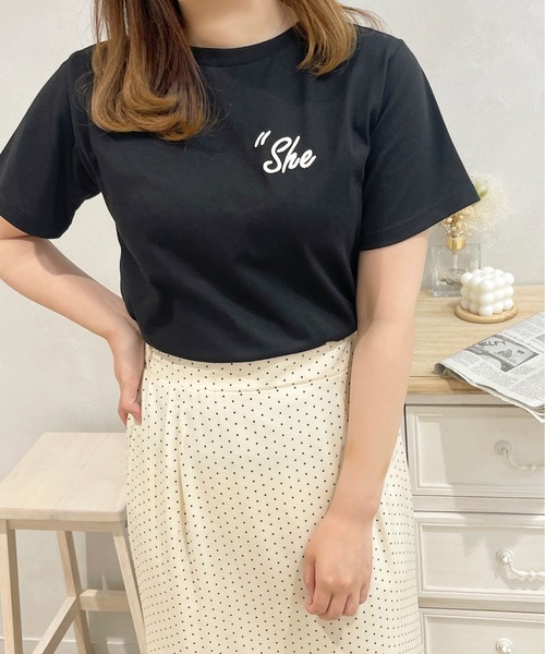 apres jour（アプレジュール）の「ロゴ刺繍Tシャツ【ZOZOTOWN限定アイテム】（Tシャツ/カットソー・レディース・ライトピンク/ブラック/アイボリー/オフホワイト・X-LARGE/フリー）」の11枚目の写真