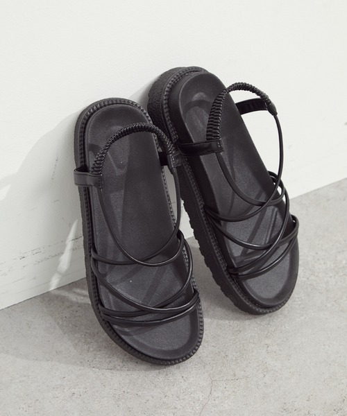 minia（ミニア）の「・minia ナローストラップサンダル（サンダル・レディース・ブラック/モカ・LL/S/M/L）」の2枚目の写真