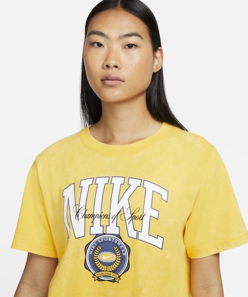 NIKE(ナイキ)の「ナイキ スポーツウェア ウィメンズ Tシャツ / Nike Sportswear Women's T-Shirt(Tシャツ/カットソー・レディース・ネイビー/ゴールド/ブラック・L/M/S/XL/2XL/XS)」の13枚目の写真