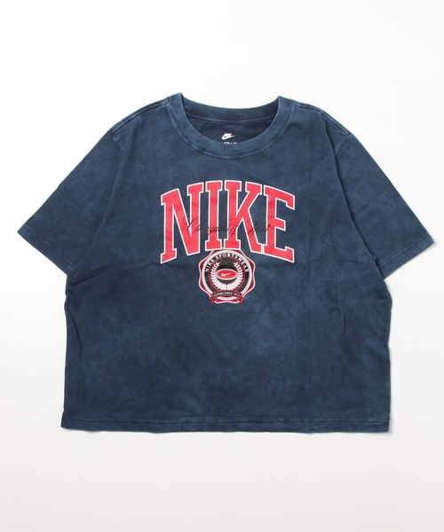 NIKE(ナイキ)の「ナイキ スポーツウェア ウィメンズ Tシャツ / Nike Sportswear Women's T-Shirt(Tシャツ/カットソー・レディース・ネイビー/ゴールド/ブラック・L/M/S/XL/2XL/XS)」の10枚目の写真