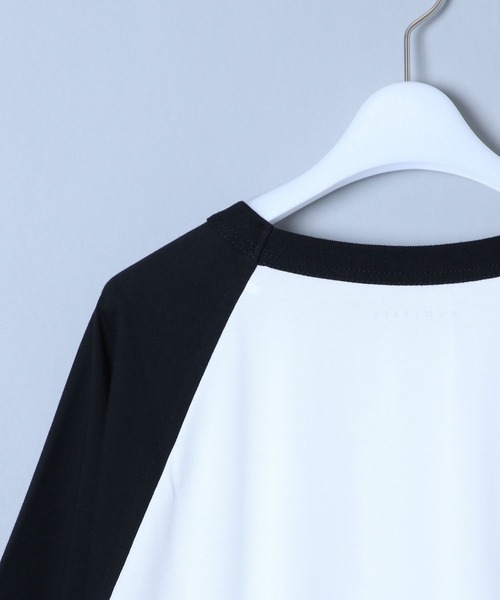 NUMERALS（ヌメラルズ）の「[NUMERALS]COOLMAXラグランTシャツ（Tシャツ/カットソー・メンズ・ホワイト/ブラック/マスタード・MEDIUM/LARGE）」の10枚目の写真