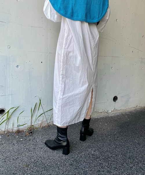 y/m by RIKA（イムバイリカ）の「スクエアショートブーツ（ブーツ・レディース・アイボリー/ブラック・MEDIUM/LARGE/SMALL）」の11枚目の写真