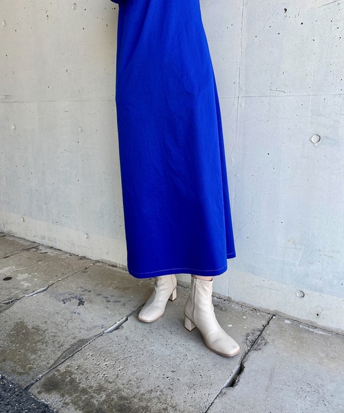 y/m by RIKA（イムバイリカ）の「スクエアショートブーツ（ブーツ・レディース・アイボリー/ブラック・MEDIUM/LARGE/SMALL）」の4枚目の写真