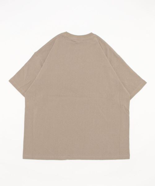 CERCA（チェルカ）の「RM/ワッペン刺繍 Tシャツ（Tシャツ/カットソー・メンズ・ブラック/ベージュ/ホワイト・MEDIUM/LARGE）」の4枚目の写真