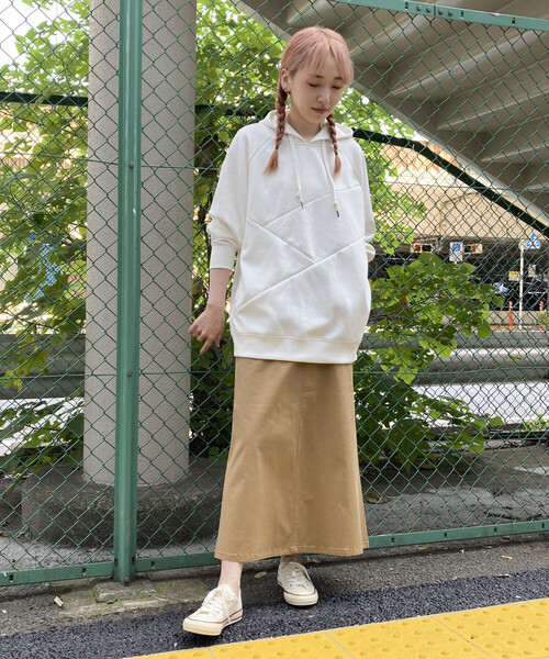 Purple&Yellow(パープルアンドイエロー)の「ストレッチツイル マーメイドスカート(スカート・レディース・カーキ/キャメル・SMALL/MEDIUM)」の3枚目の写真