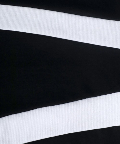 ANPAS（アンパス）の「Monotone Color Switching Design Oversized Sweatshirt/モノトーン切り替え オーバーサイズ トレーナー スウェット（スウェット・メンズ・ブラック系その他/ホワイト系その他2/ホワイト系その他/ブラック系その他2/ホワイト系その他3/ブラック系その他3・L/M）」の18枚目の写真