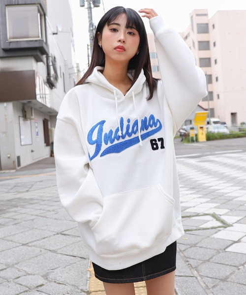 ZIP FIVE（ジップファイブ）の「【ZIP FIVE】オーバーサイズ 肉厚 裏起毛 パーカー 無地 / アソート ロゴ プリント / 刺繍（パーカー・レディース・ブラック系3/グリーン系1/パープル系1/グレー系2/ネイビー系/ホワイト系3/パープル/ホワイト系1/アイボリー系1/ネイビー系2/アイボリー系/イエロー系1/ベージュ系/グレー系その他/グリーン系/イエロー/ダークグリーン系/ホワイト系4/ブラック系4/カーキ/杢グレー/ブルー/ブラック系/ブルー系その他3/ブラック/ベージュ/チャコール/ロイヤルブルー/グレー系1/ホワイト系2/ブラック系2/グリーン/レッド/オレンジ/ブルー系/ホワイト/ブルー系その他/ダークグリーン系2/オートミール/ダークグリーン系1/ブラウン/レッド系2/ホワイト系5/ブラック系1/ブルー系その他2/ネイビー/ブラウン系/ダークグリーン/ホワイト系その他/アイボリー/レッド系/レッド系1/アイボリー系2/ネイビー系1/ホワイト系/グレー系/オレンジ系1・LARGE/MEDIUM/X-LARGE）」の9枚目の写真