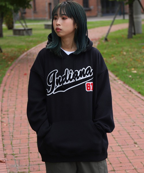 ZIP FIVE（ジップファイブ）の「【ZIP FIVE】オーバーサイズ 肉厚 裏起毛 パーカー 無地 / アソート ロゴ プリント / 刺繍（パーカー・レディース・ブラック系3/グリーン系1/パープル系1/グレー系2/ネイビー系/ホワイト系3/パープル/ホワイト系1/アイボリー系1/ネイビー系2/アイボリー系/イエロー系1/ベージュ系/グレー系その他/グリーン系/イエロー/ダークグリーン系/ホワイト系4/ブラック系4/カーキ/杢グレー/ブルー/ブラック系/ブルー系その他3/ブラック/ベージュ/チャコール/ロイヤルブルー/グレー系1/ホワイト系2/ブラック系2/グリーン/レッド/オレンジ/ブルー系/ホワイト/ブルー系その他/ダークグリーン系2/オートミール/ダークグリーン系1/ブラウン/レッド系2/ホワイト系5/ブラック系1/ブルー系その他2/ネイビー/ブラウン系/ダークグリーン/ホワイト系その他/アイボリー/レッド系/レッド系1/アイボリー系2/ネイビー系1/ホワイト系/グレー系/オレンジ系1・LARGE/MEDIUM/X-LARGE）」の16枚目の写真