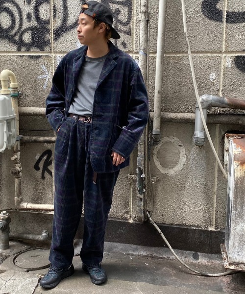 CAL O LINE（キャルオーライン）の「CAL O LINE /キャルオーライン　CORDUROY 2TUCK PANT コーデュロイ2タックパンツ（その他パンツ・メンズ・グリーン・M/L）」の4枚目の写真