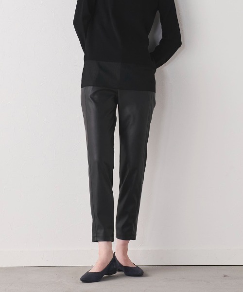 la.f…（ラエフ）の「【WEB別注】ムレないECOストレッチレザーパンツ≪洗濯機で洗える≫（その他パンツ・レディース・ブラック/ベージュ・11号/9号/7号）」の2枚目の写真