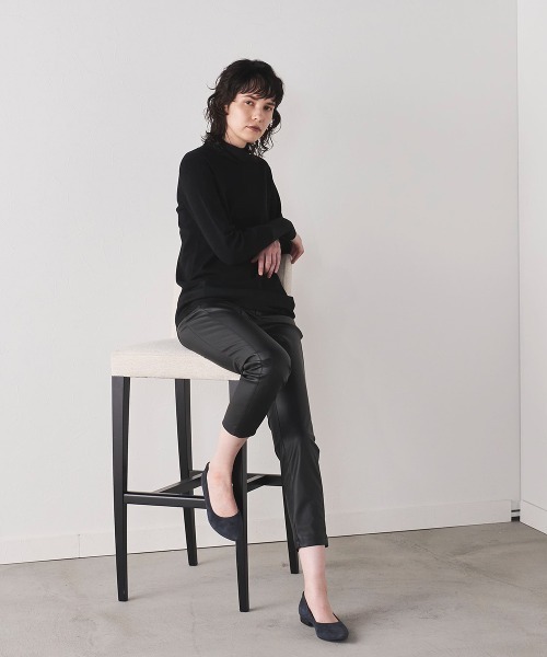 la.f…（ラエフ）の「【WEB別注】ムレないECOストレッチレザーパンツ≪洗濯機で洗える≫（その他パンツ・レディース・ブラック/ベージュ・11号/9号/7号）」の7枚目の写真