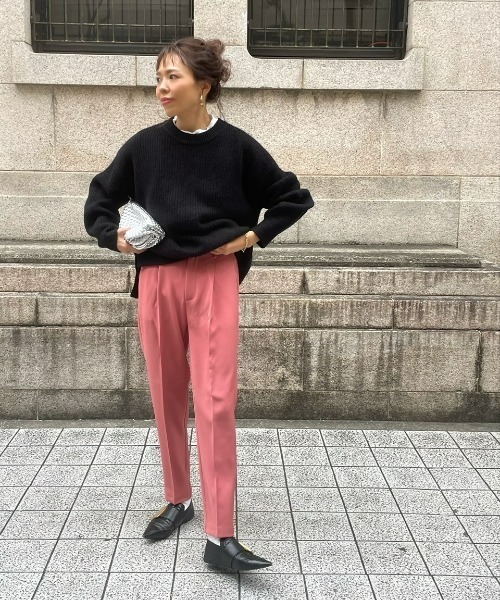 ulu（ウル）の「Round neck knit pullover（ニット/セーター・レディース・ブラック/アイボリー・FREE）」の2枚目の写真