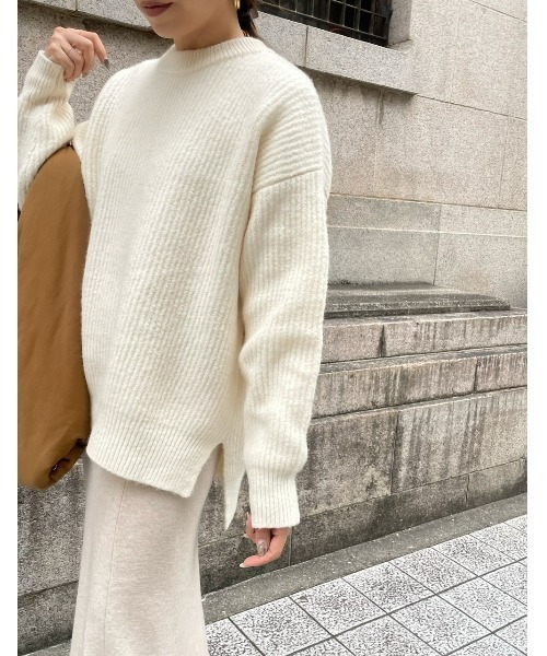 ulu（ウル）の「Round neck knit pullover（ニット/セーター・レディース・ブラック/アイボリー・FREE）」の12枚目の写真
