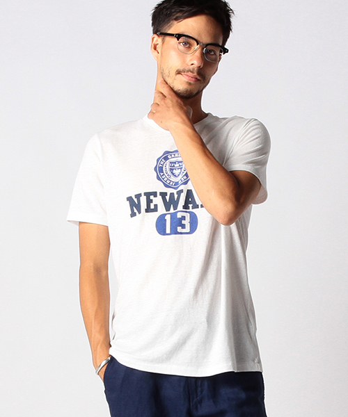 BEAMS（ビームス）の「BEAMS / アメリカン ロゴTEE（Tシャツ/カットソー・メンズ・グレー/ホワイト/ネイビー・LARGE/X-LARGE/MEDIUM/SMALL）」の2枚目の写真