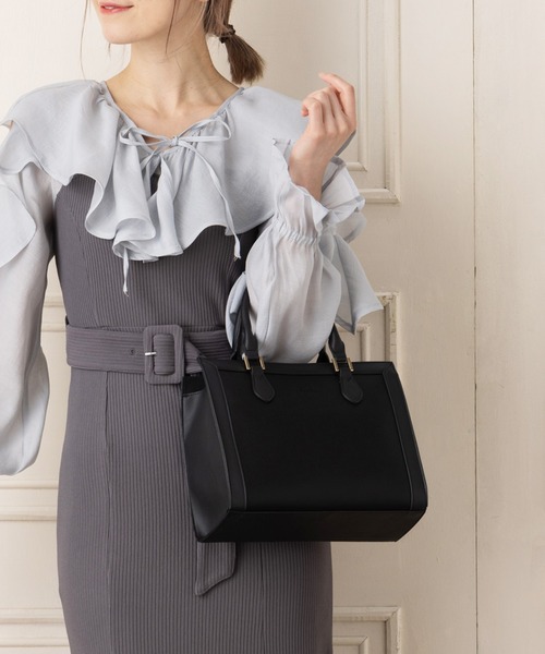 dazzlin(ダズリン)の「dazzlin/ダズリン シュリンク/スムース フラワー柄プリント2wayスクエアハンドバッグ(ハンドバッグ・レディース・アイボリー/ブラック/ベージュ系その他/ブルー系その他/ピンク系その他・FREE)」の11枚目の写真