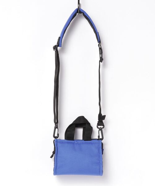 TELFAR（テルファー）の「TELFAR×Eastpak/テルファー×イーストパック/CIRCLE BAG TELFAR BLUE（ショルダーバッグ・メンズ・ブルー・F）」の2枚目の写真