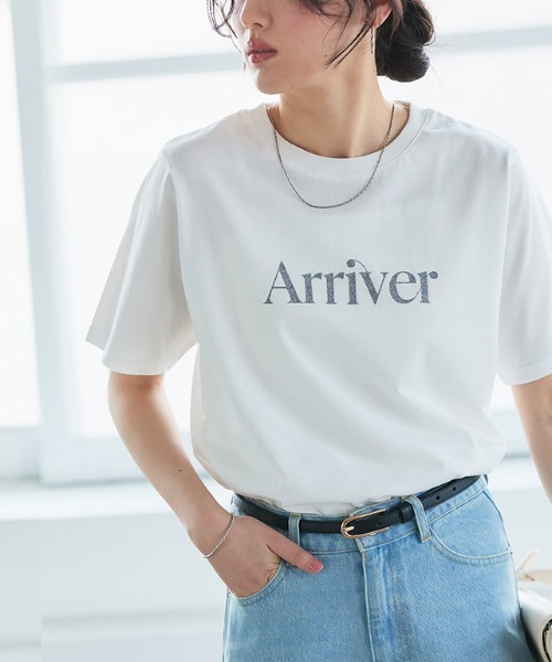 Pierrot（ピエロ）の「【接触冷感・イージーケア】選べるロゴTシャツ（Tシャツ/カットソー・レディース・グレー系その他2/ホワイト系その他/ホワイト系その他2/グレー系その他/ホワイト系その他3/ブルー系その他/ブルー系その他2/ホワイト系4/ホワイト系その他4/ホワイト×シルバー/チャコールグレー×ブラック/ホワイト×ブラック/ホワイト系その他5/ベージュ系その他/ブラック×グレー/ネイビー×ホワイト/ブラック系その他/ベージュ系その他2/グレー系その他3/ブルー系その他3/ホワイト系その他6/ホワイト×ゴールド/ホワイト系その他7/ホワイト系/グレー×ホワイト/ホワイト×グレー/ベージュ系その他3/オフホワイト/ホワイト×ネイビー/ネイビー・L/M）」の4枚目の写真