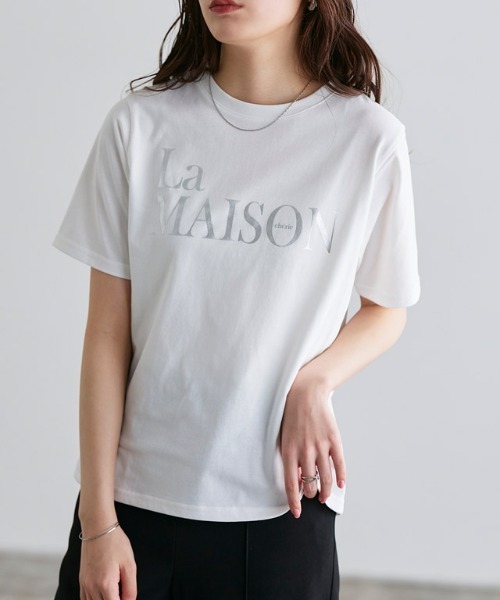 Pierrot（ピエロ）の「【接触冷感・イージーケア】選べるロゴTシャツ（Tシャツ/カットソー・レディース・グレー系その他2/ホワイト系その他/ホワイト系その他2/グレー系その他/ホワイト系その他3/ブルー系その他/ブルー系その他2/ホワイト系4/ホワイト系その他4/ホワイト×シルバー/チャコールグレー×ブラック/ホワイト×ブラック/ホワイト系その他5/ベージュ系その他/ブラック×グレー/ネイビー×ホワイト/ブラック系その他/ベージュ系その他2/グレー系その他3/ブルー系その他3/ホワイト系その他6/ホワイト×ゴールド/ホワイト系その他7/ホワイト系/グレー×ホワイト/ホワイト×グレー/ベージュ系その他3/オフホワイト/ホワイト×ネイビー/ネイビー・L/M）」の7枚目の写真