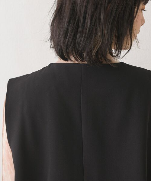 RETRO GIRL（レトロガール）の「ノーカラーゆるベスト（ベスト・レディース・ブラック/ナチュラル/ライトブルー・FREE）」の6枚目の写真