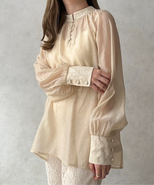 apres jour clair(アプレジュールクレア)の「【apres jour clair】レースシフォンチュニックブラウス【ZOZOTOWN限定アイテム】(シャツ/ブラウス・レディース・ピンクベージュ/アイボリー/サックスブルー・X-LARGE/フリー)」の17枚目の写真