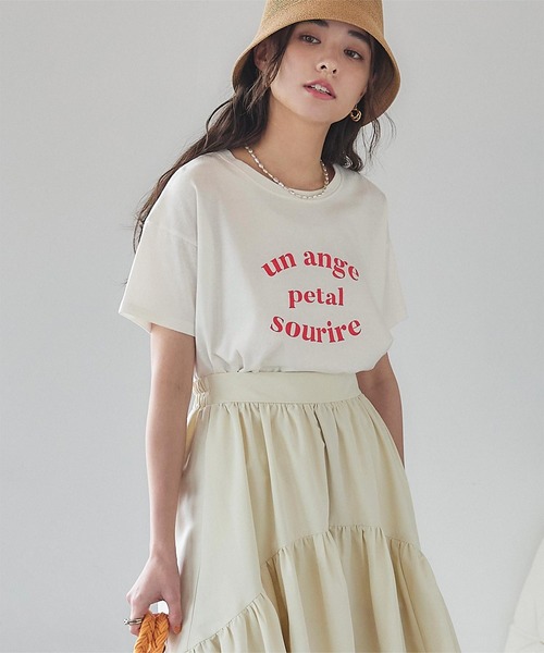 titivate(ティティベイト)の「デザインプリントロゴTシャツ(Tシャツ/カットソー・レディース・ホワイト系その他/グレー系その他/ホワイト系その他2・FREE)」の4枚目の写真