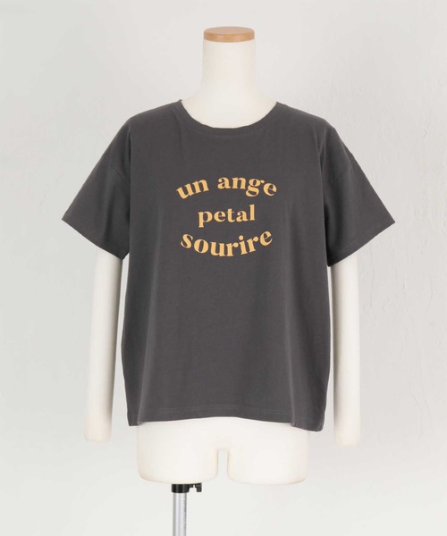 titivate(ティティベイト)の「デザインプリントロゴTシャツ(Tシャツ/カットソー・レディース・ホワイト系その他/グレー系その他/ホワイト系その他2・FREE)」の7枚目の写真