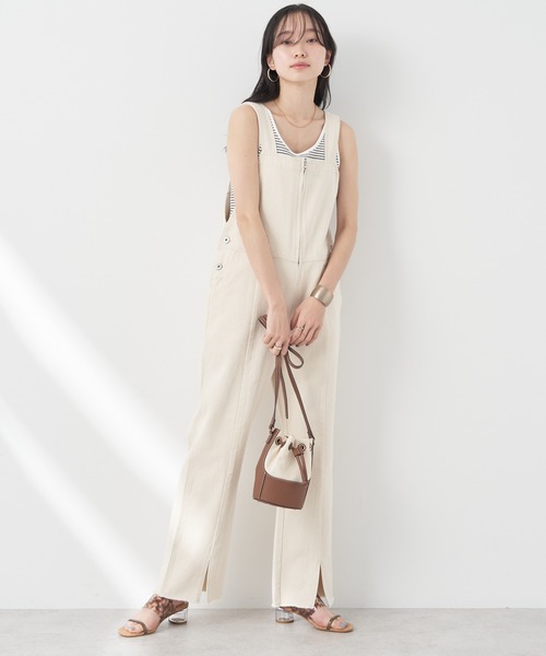 earth music&ecology(アースミュージックアンドエコロジー)の「オーバーオールデニム(サロペット/オーバーオール・レディース・アイボリー/ダークインディゴブルー・M/S)」の2枚目の写真