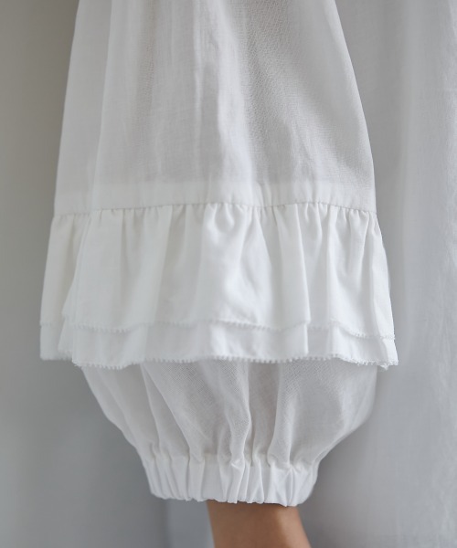 CHIC STYLE（シックスタイル）の「＜大きいサイズ＞綿100％袖フリルスキッパーブラウス シックスタイル（シャツ/ブラウス・レディース・オフホワイト/ブラック・L/LL/3L/4L/5L）」の21枚目の写真