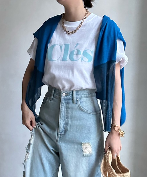 DouDou(ドゥドゥ)の「【WEB限定】ClesフロッキーロゴTEE(Tシャツ/カットソー・レディース・ベージュ/ホワイト/チャコールグレー/オフホワイト・FREE)」の8枚目の写真