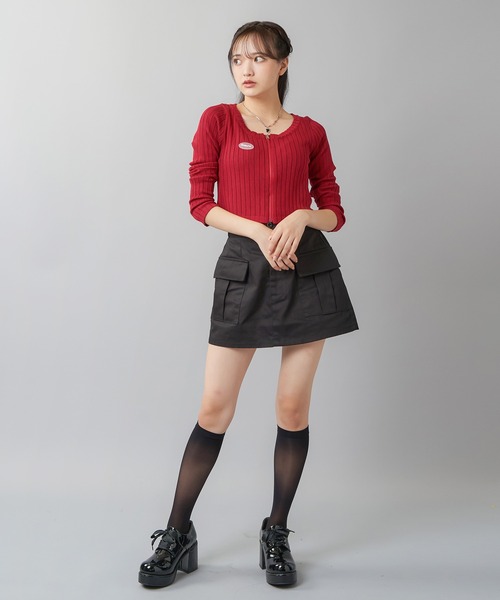 SPINNS（スピンズ）の「【ミニスカには必須！程よい透け感◎】シアー素材 ナイロンハイソックス（ソックス/靴下・レディース・ブラック/ホワイト・ONESIZE）」の15枚目の写真