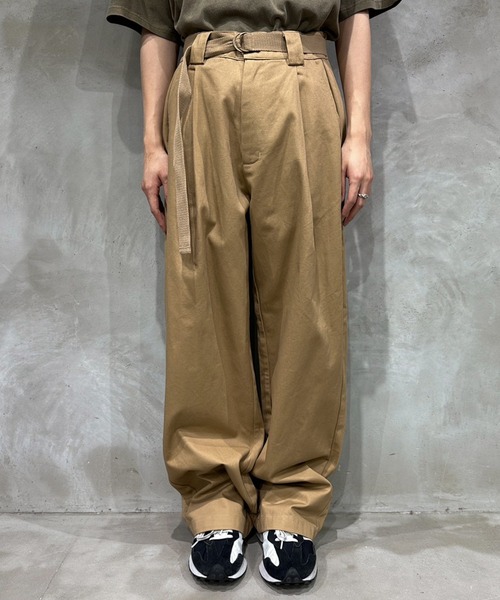 MORABITOベルト付きパンツ MUHET（ミュエータ）の「ベルト付きチノパンツ（チノパンツ