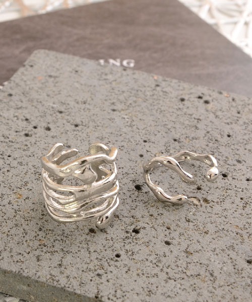 Mayree(メイリー)の「【float】スパイラルウエーブ シルバー リング セット(リング・レディース・シルバー・FREE)」の2枚目の写真