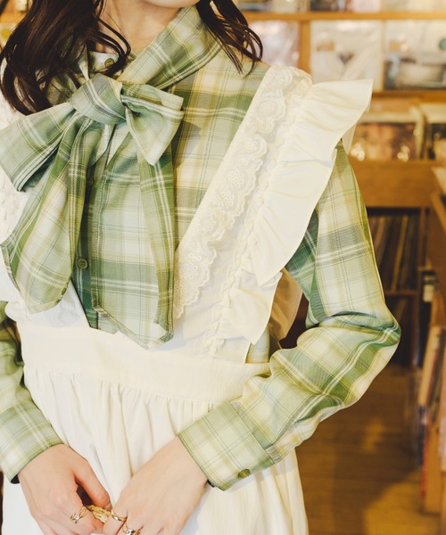 kutir(クティール)の「【クティールとレトロ】2WAYフリルキャミワンピース(ワンピース・レディース・オフホワイト/ブラック/ブルー・MEDIUM/SMALL/LARGE)」の1枚目の写真