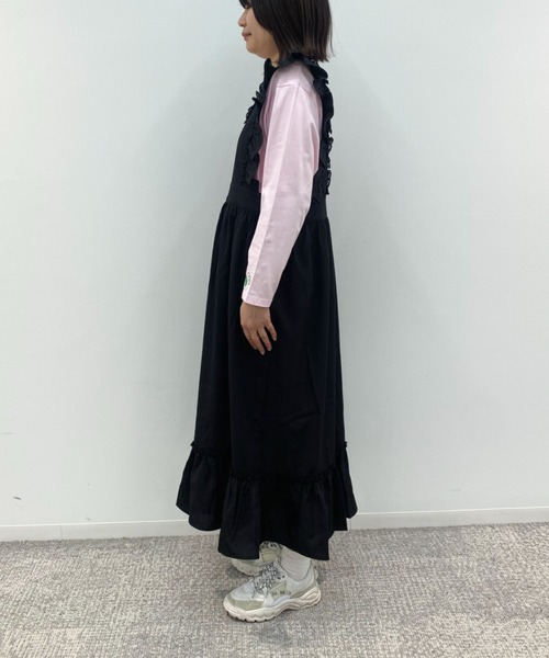 kutir(クティール)の「【クティールとレトロ】2WAYフリルキャミワンピース(ワンピース・レディース・オフホワイト/ブラック/ブルー・MEDIUM/SMALL/LARGE)」の20枚目の写真