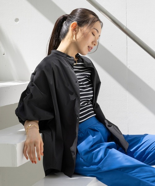 HEREIAM（ヘレイアム）の「【HEREIAM】接触冷感／クールマテリアルブラウス（シャツ/ブラウス・レディース・ブラック/ベージュ・FREE）」の2枚目の写真
