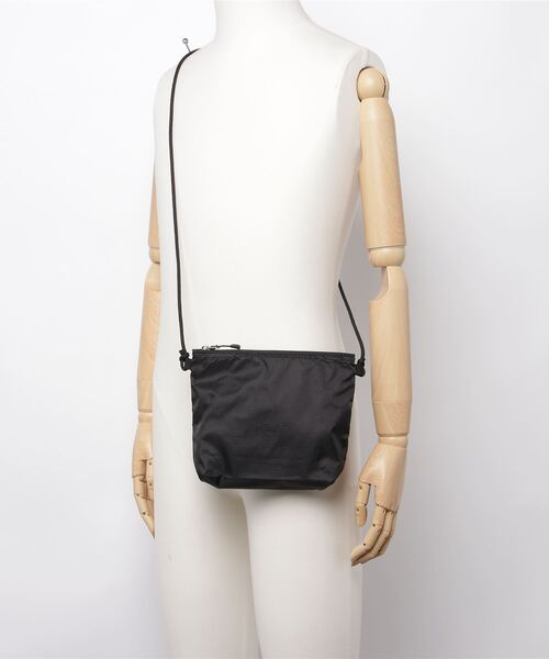 United Athle（ユナイテッドアスレ）の「【UNITED ATHLE】ユナイテッドアスレ ライトナイロン リップストップ サコッシュ 1420（ショルダーバッグ・レディース・オリーブ/ダークベージュ/オフホワイト/ネイビー/ブラック/オレンジ/ミント・FREE）」の10枚目の写真