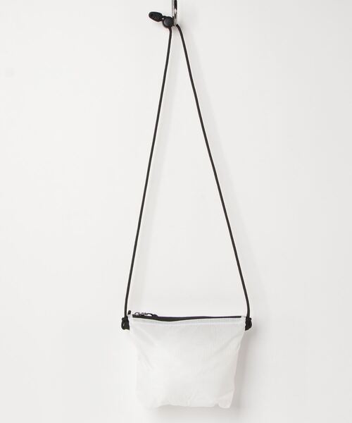 United Athle（ユナイテッドアスレ）の「【UNITED ATHLE】ユナイテッドアスレ ライトナイロン リップストップ サコッシュ 1420（ショルダーバッグ・レディース・オリーブ/ダークベージュ/オフホワイト/ネイビー/ブラック/オレンジ/ミント・FREE）」の16枚目の写真